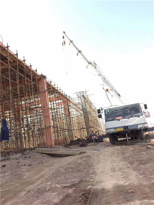 钦南区25 吨、50 吨吊车怎么选？多大重量 / 半径适合对应车型？